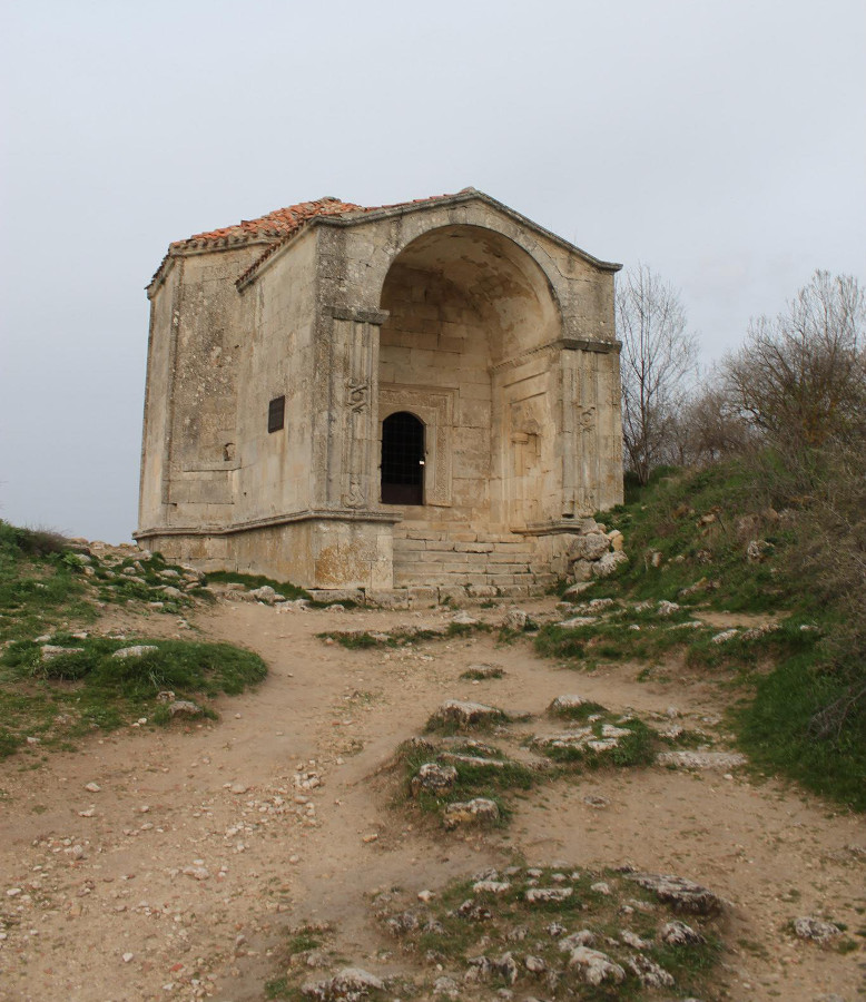 Mausoleum in Chufut-Kale, Bakhchysaray